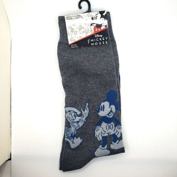 Disney Accessories - 𝅺mickey Mouse Donald duck crew socks NWT unisex socks